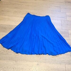 Banana Republic Pleated Blue Midi A-Line Skirt Size 8